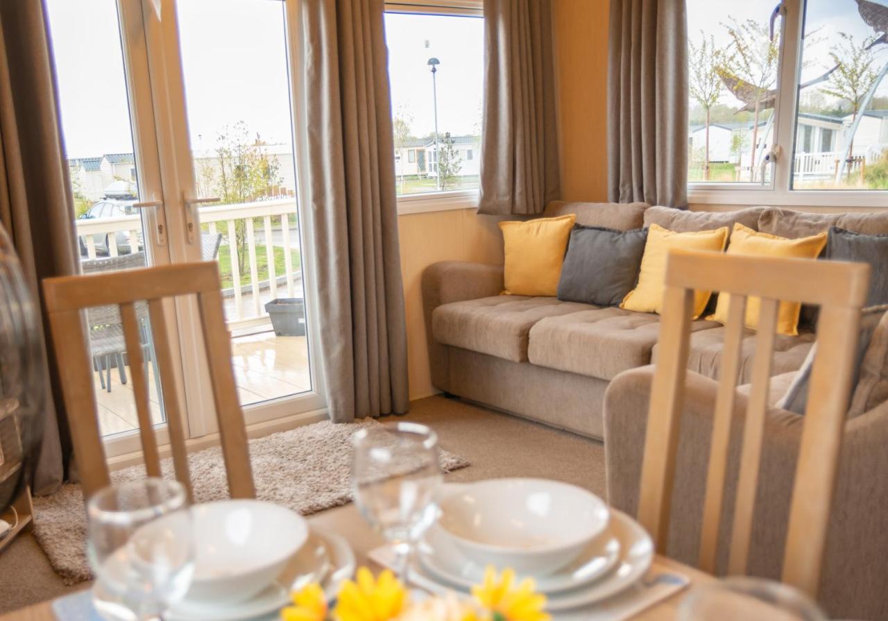 Luxury Lancaster Lodge - The Best Hot Tub Getaway! Tattershall Exterior foto